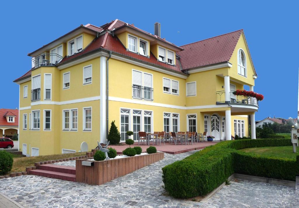 Bachwiesen Hotel Langensendelbach